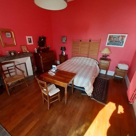 Les Pineaux Le Logis Bed & Breakfast エクステリア 写真