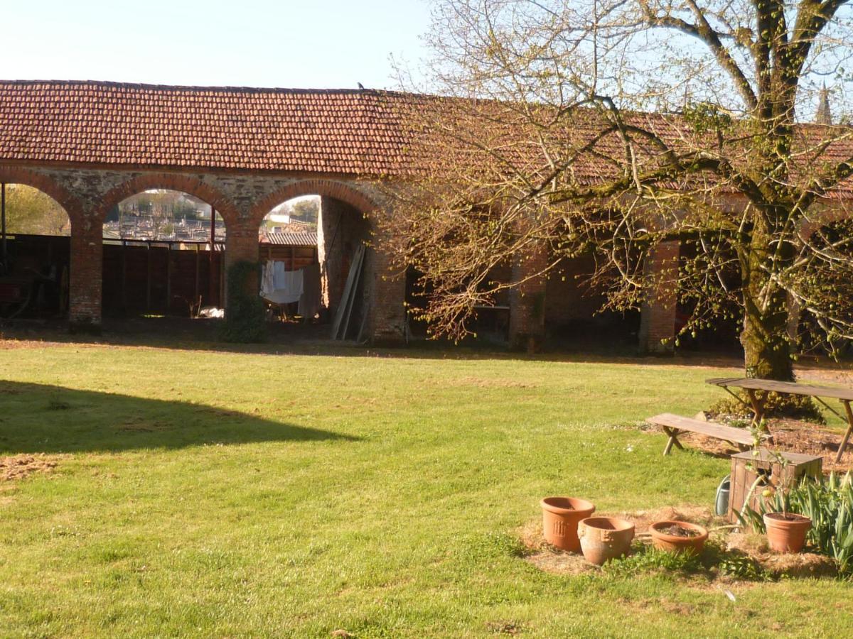 Les Pineaux Le Logis Bed & Breakfast エクステリア 写真
