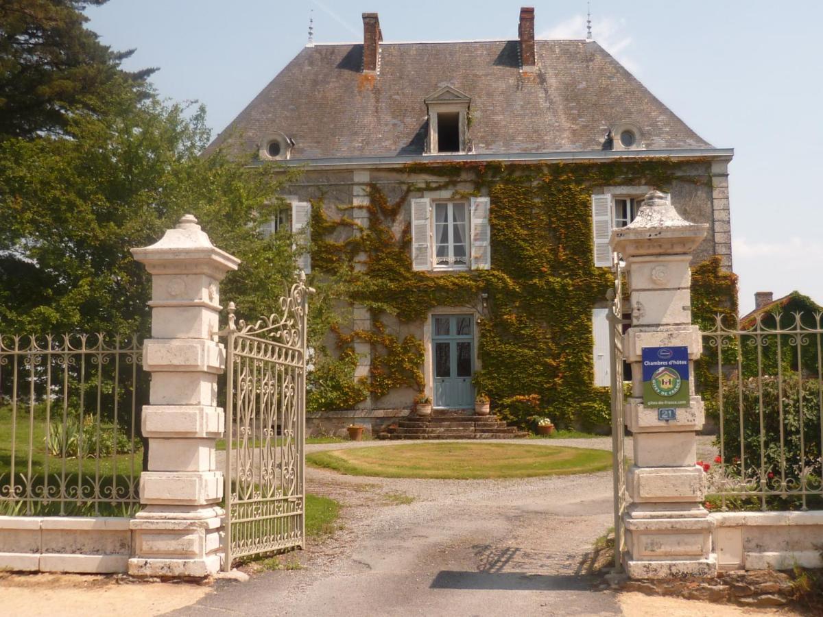 Les Pineaux Le Logis Bed & Breakfast エクステリア 写真