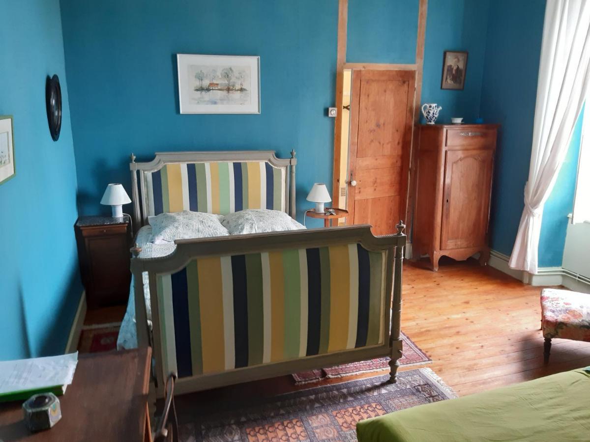 Les Pineaux Le Logis Bed & Breakfast エクステリア 写真