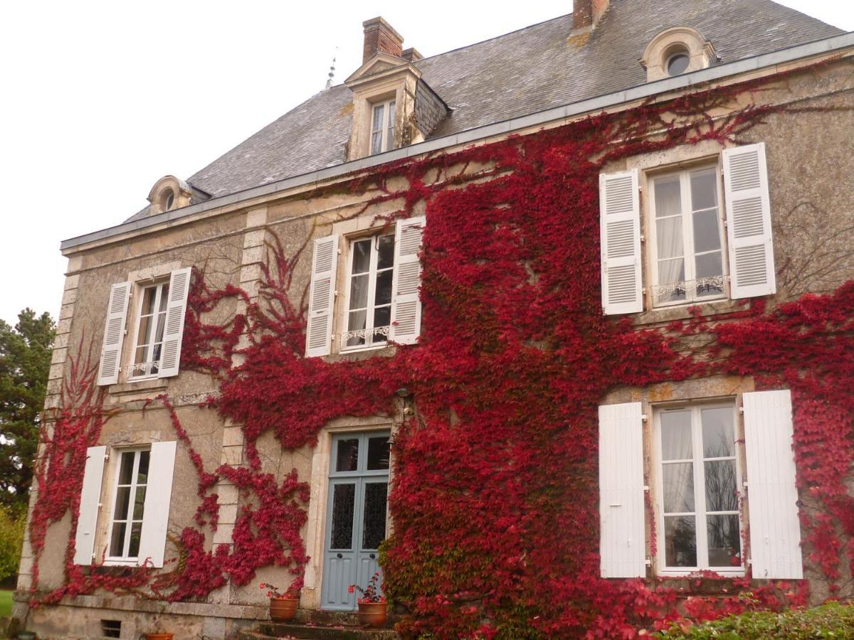 Les Pineaux Le Logis Bed & Breakfast エクステリア 写真