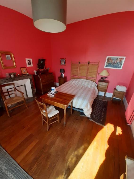 Les Pineaux Le Logis Bed & Breakfast エクステリア 写真